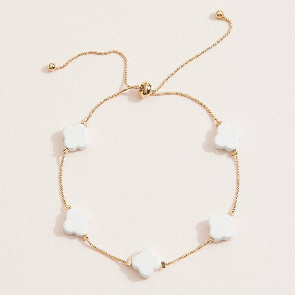 Adjustable Four-Leaf Clover Charm Bracelet – Delicate Chain with Vibrant Clover Accents in Red, White, Black, or Pink
